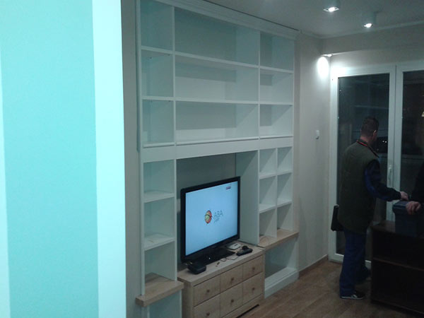 Kreveti i komode po meri